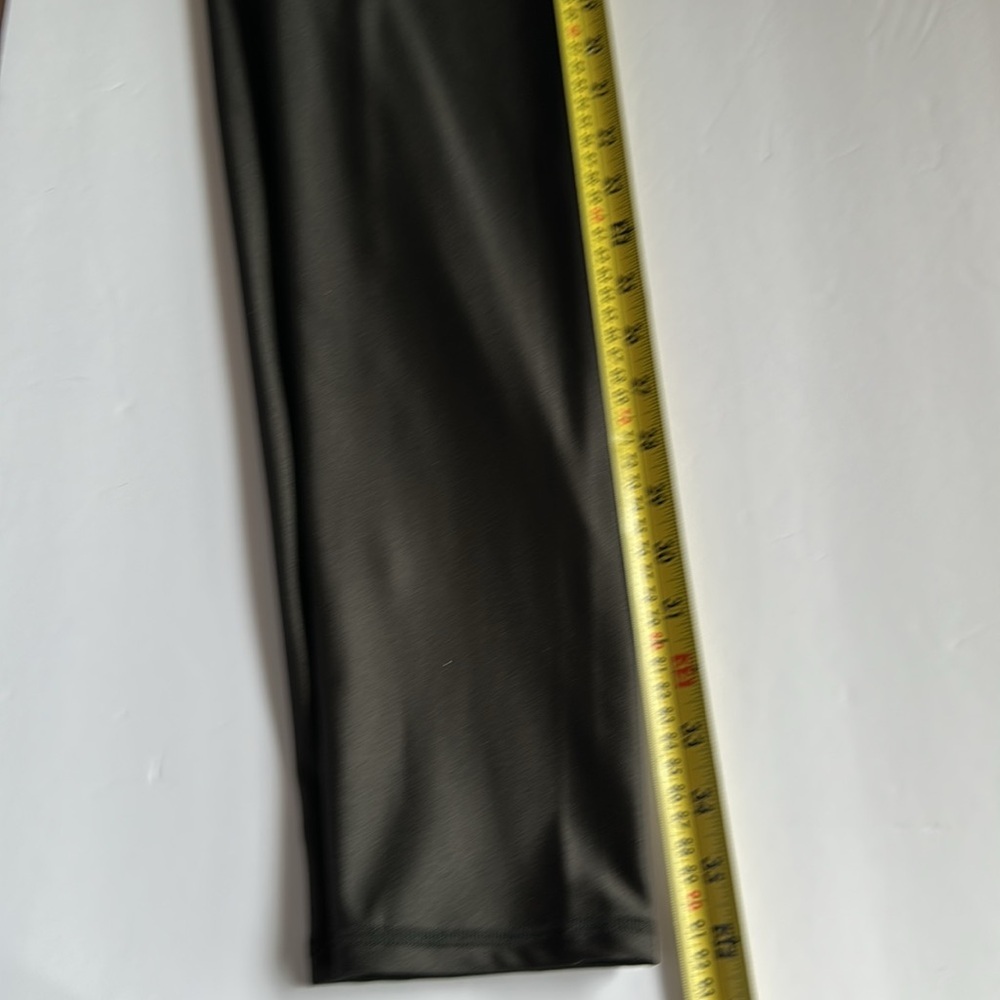 Grama Leggings Women’s Set (Top&Bottom) Black. - Picture 8 of 17